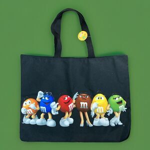 NWT M & M’s World Peanuts Black Zip Large Bag